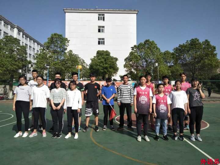 ok138cn太阳集团529在校荷球比赛中勇夺冠军