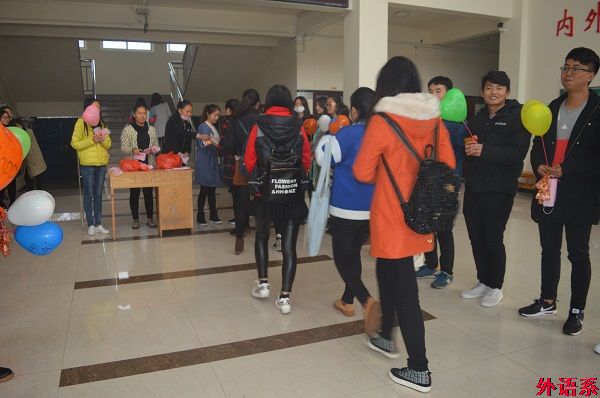 ok138cn太阳集团529开展“女生月送祝福”活动