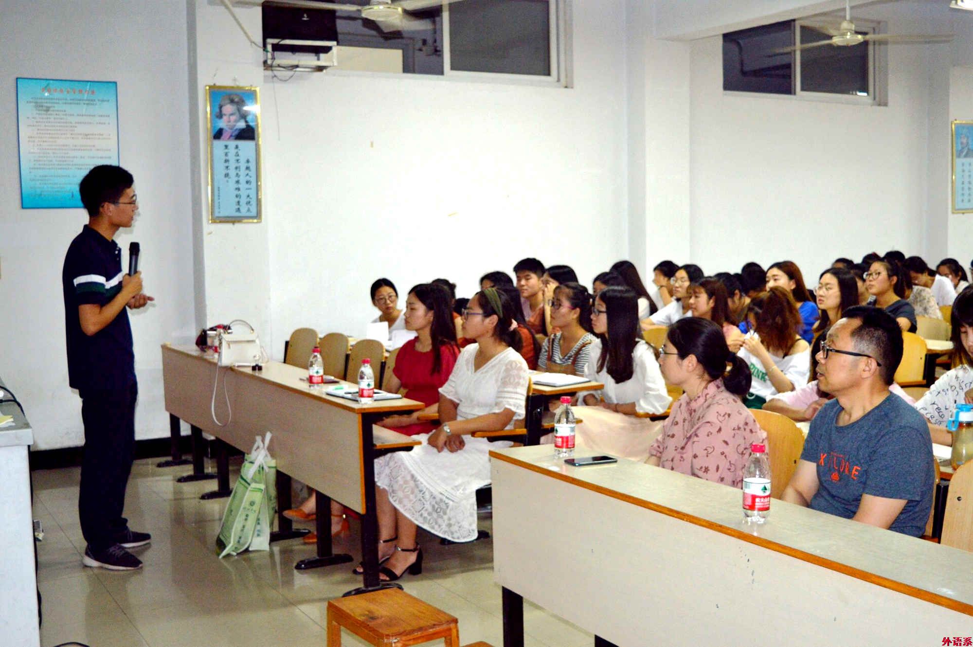 ok138cn太阳集团5292014届优秀校友回访母校