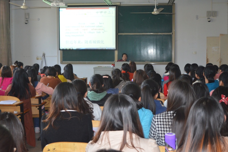 外语系举办“CATTI杯”第二十七届韩素音青年翻译奖竞赛辅导讲座