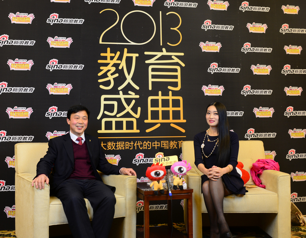 我院喜获全国“十大品牌独立学院”荣誉称号