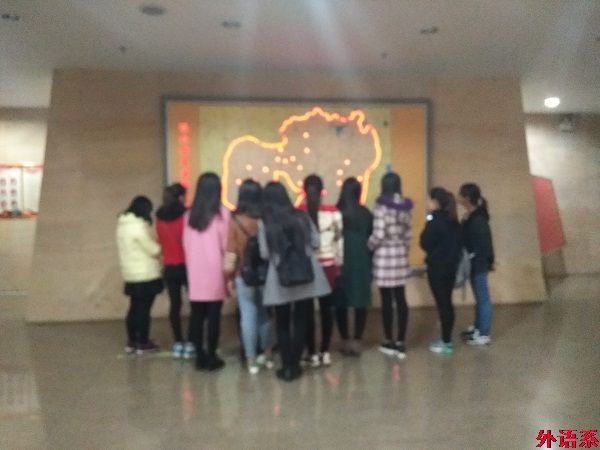 ok138cn太阳集团529本期党校学员开展增辉党旗实践活动(一）