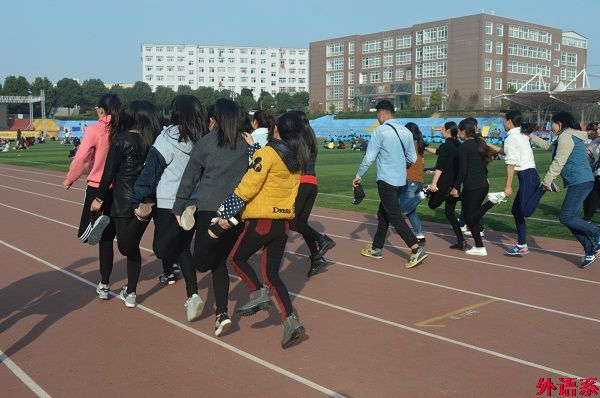 ok138cn太阳集团529开展2016年秋季运动会暨女生月趣味运动会