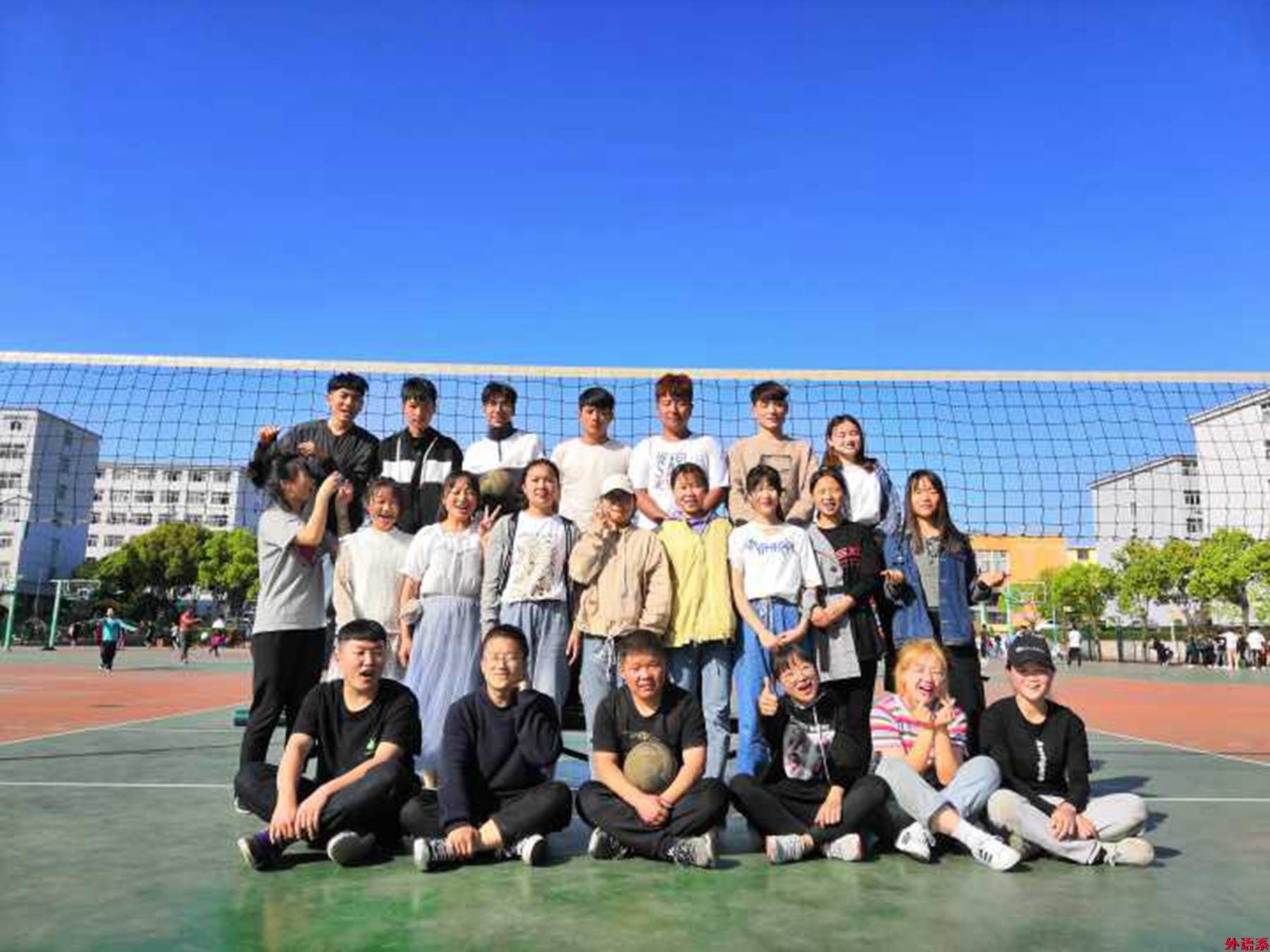 ok138cn太阳集团529在校荷球、排球联赛中取得佳绩