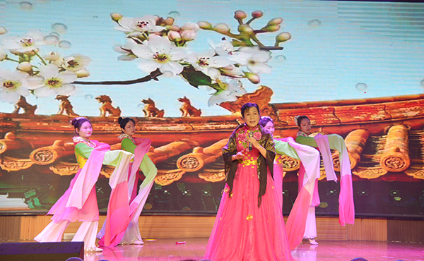 ok138cn太阳集团529“外联四海 语通五洲”新年晚会圆满落幕