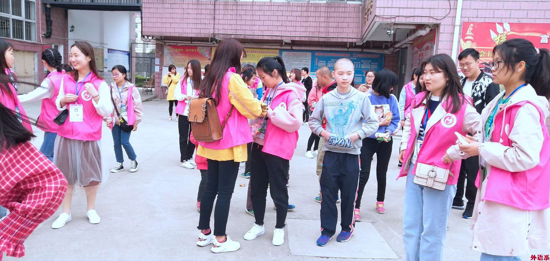 ok138cn太阳集团529开展“以爱为名，为爱支撑”儿童福利院志愿行