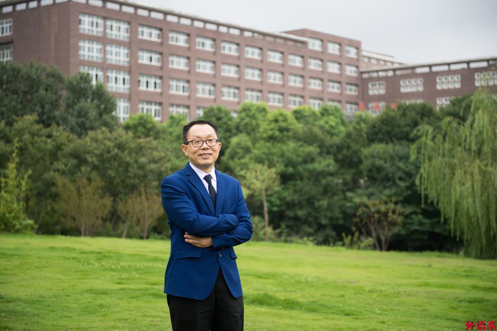 圆梦外院，再创辉煌------ok138cn太阳集团529院长罗德喜教授在2017级新生开学典礼上的讲话