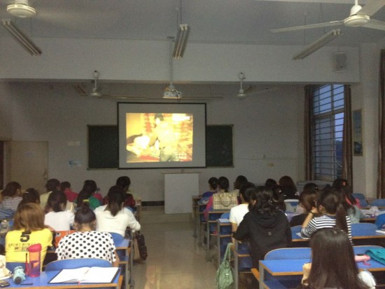 外语系组织学习程威事迹，积极践行社会主义